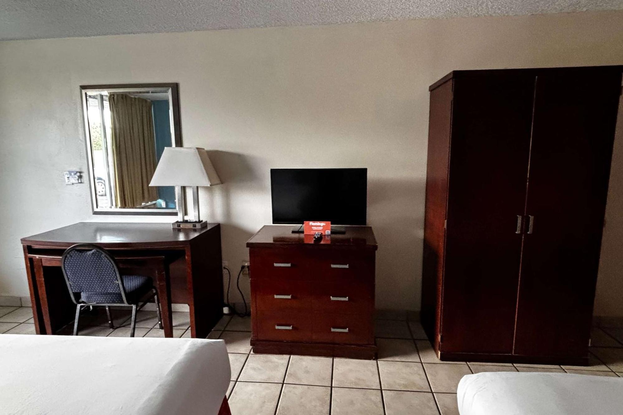 Hotel Ramada By Wyndham Flamingo Water Park Kissimmee Esterno foto