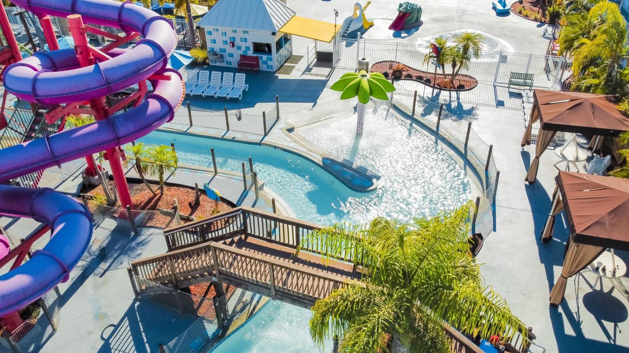 Hotel Ramada By Wyndham Flamingo Water Park Kissimmee Esterno foto