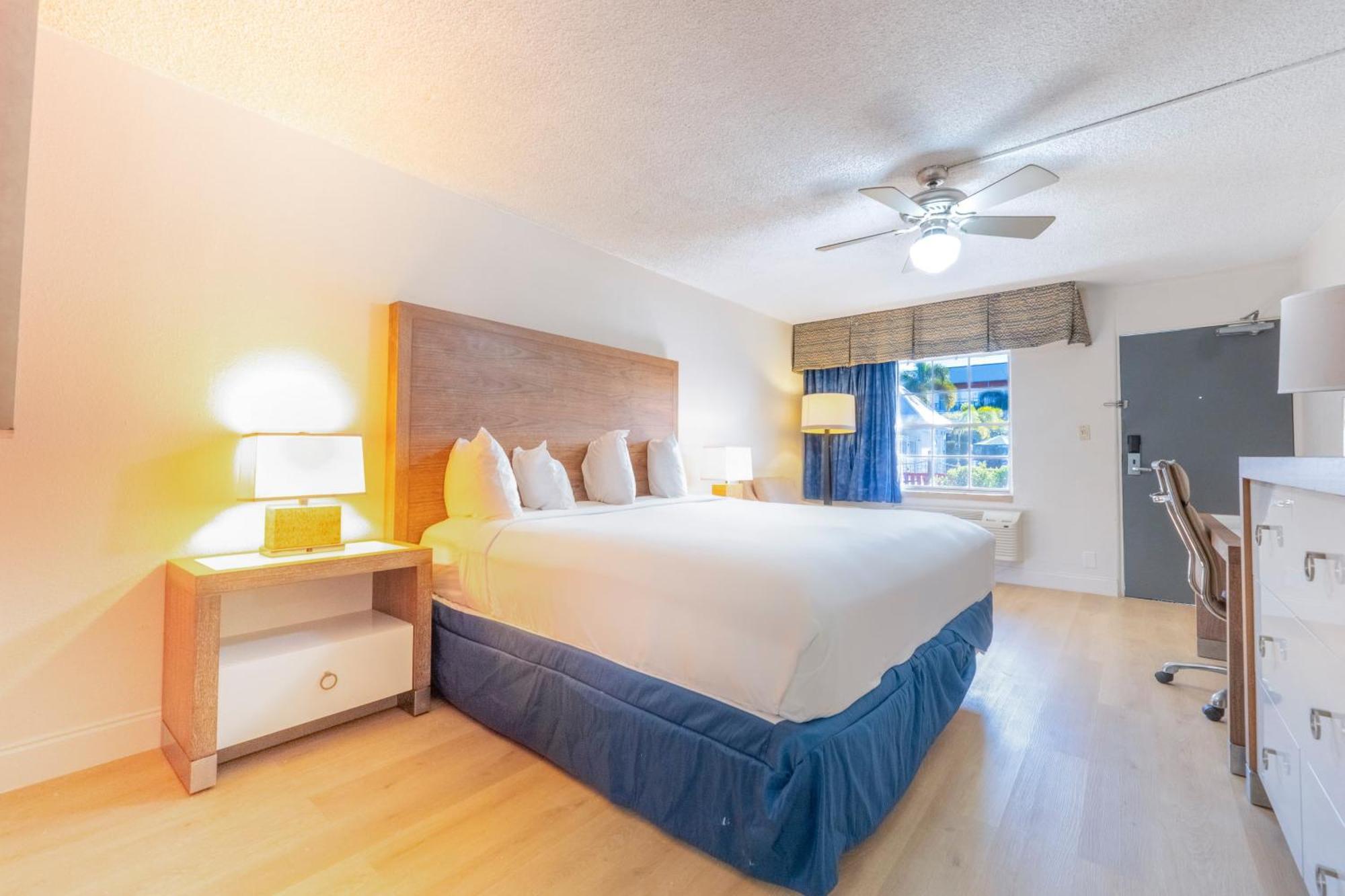 Hotel Ramada By Wyndham Flamingo Water Park Kissimmee Esterno foto